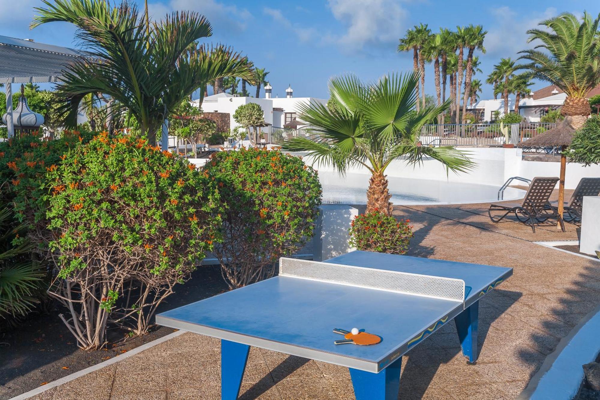 אפרטהוטל פלאיה בלנקה Jardines Del Sol מראה חיצוני תמונה
