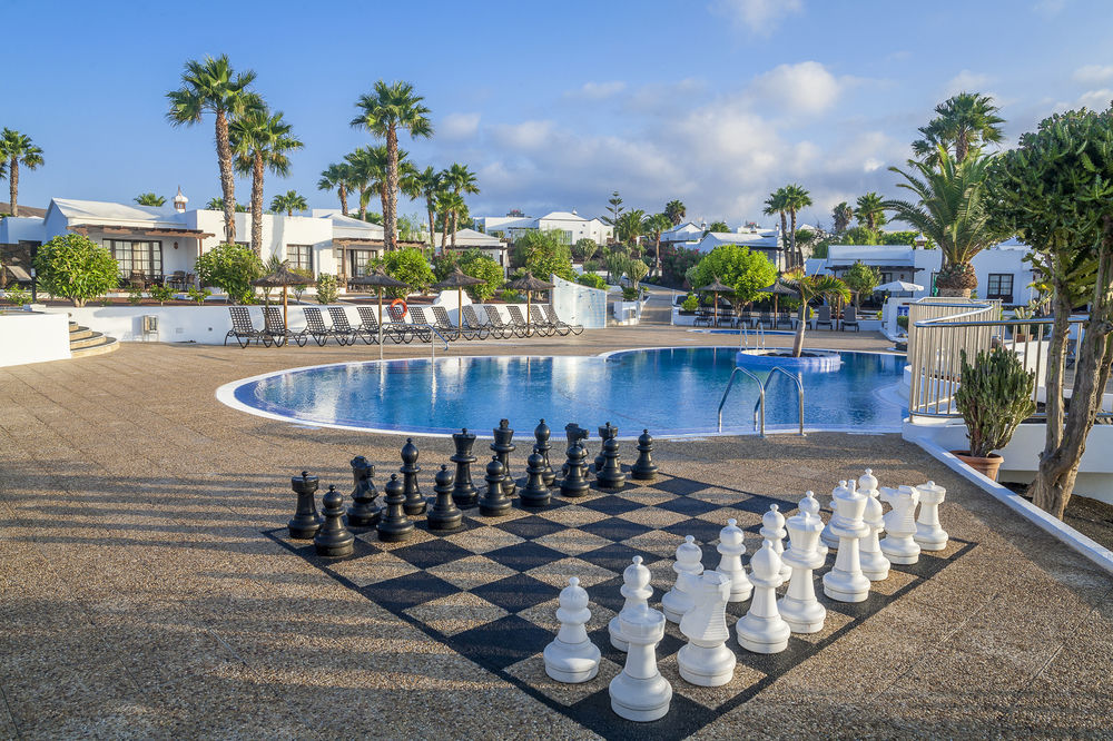 אפרטהוטל פלאיה בלנקה Jardines Del Sol מראה חיצוני תמונה